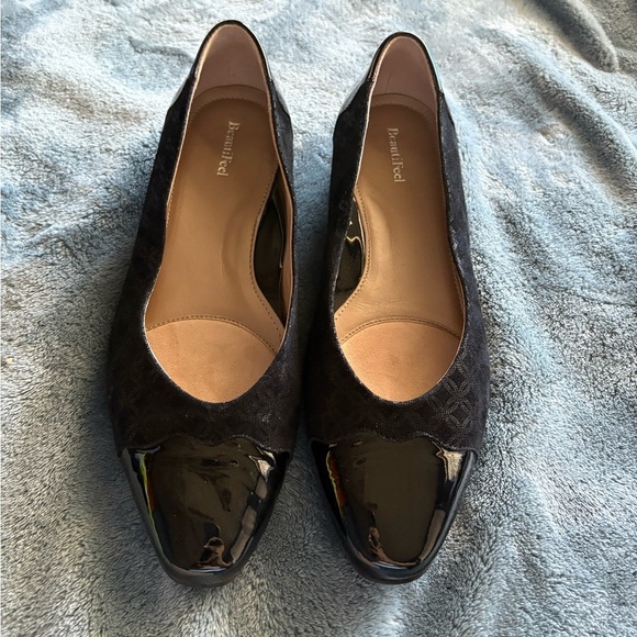 BeautiFeel Black Patent Leather Flats - Picture 1 of 4